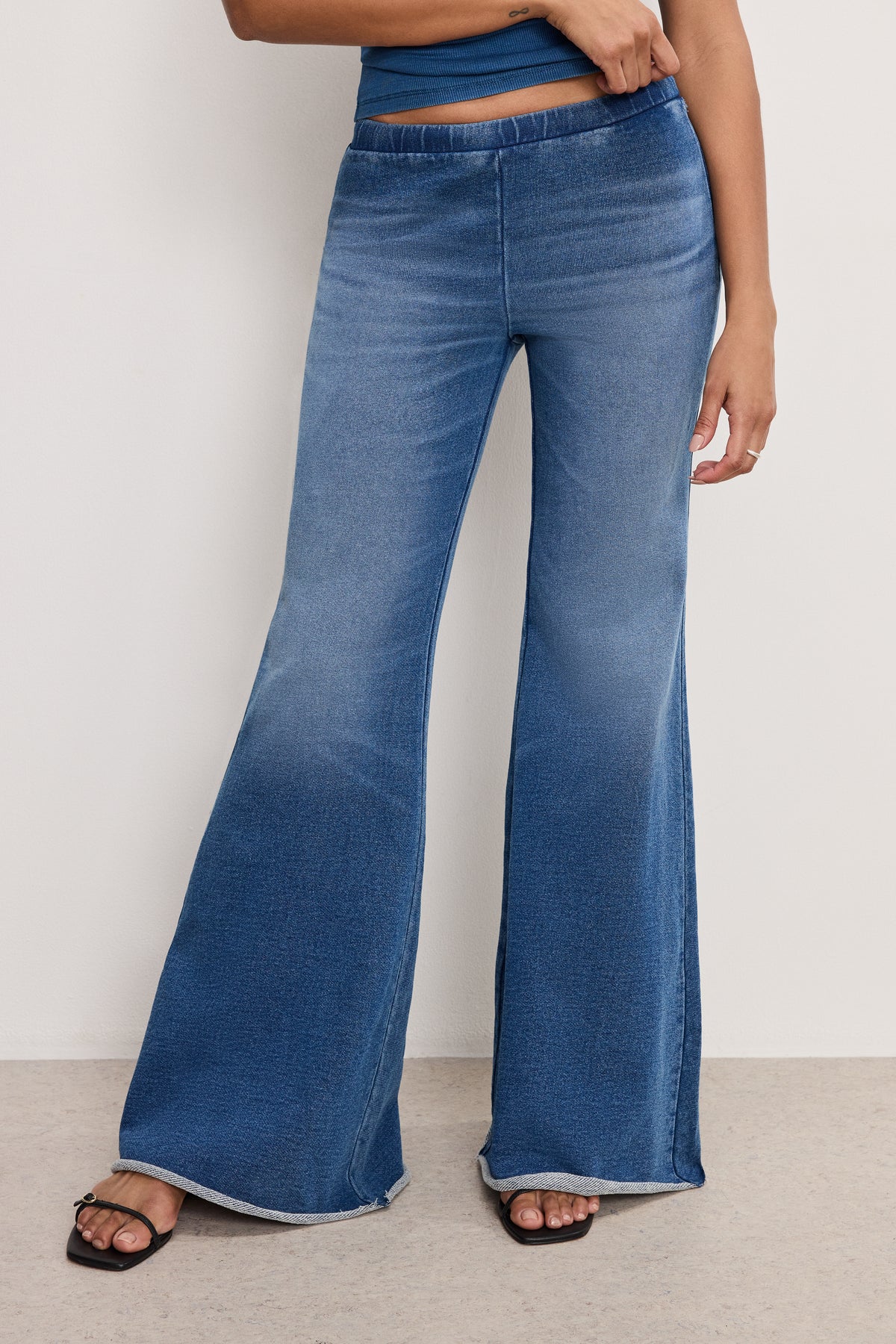 model: Size 0 | 