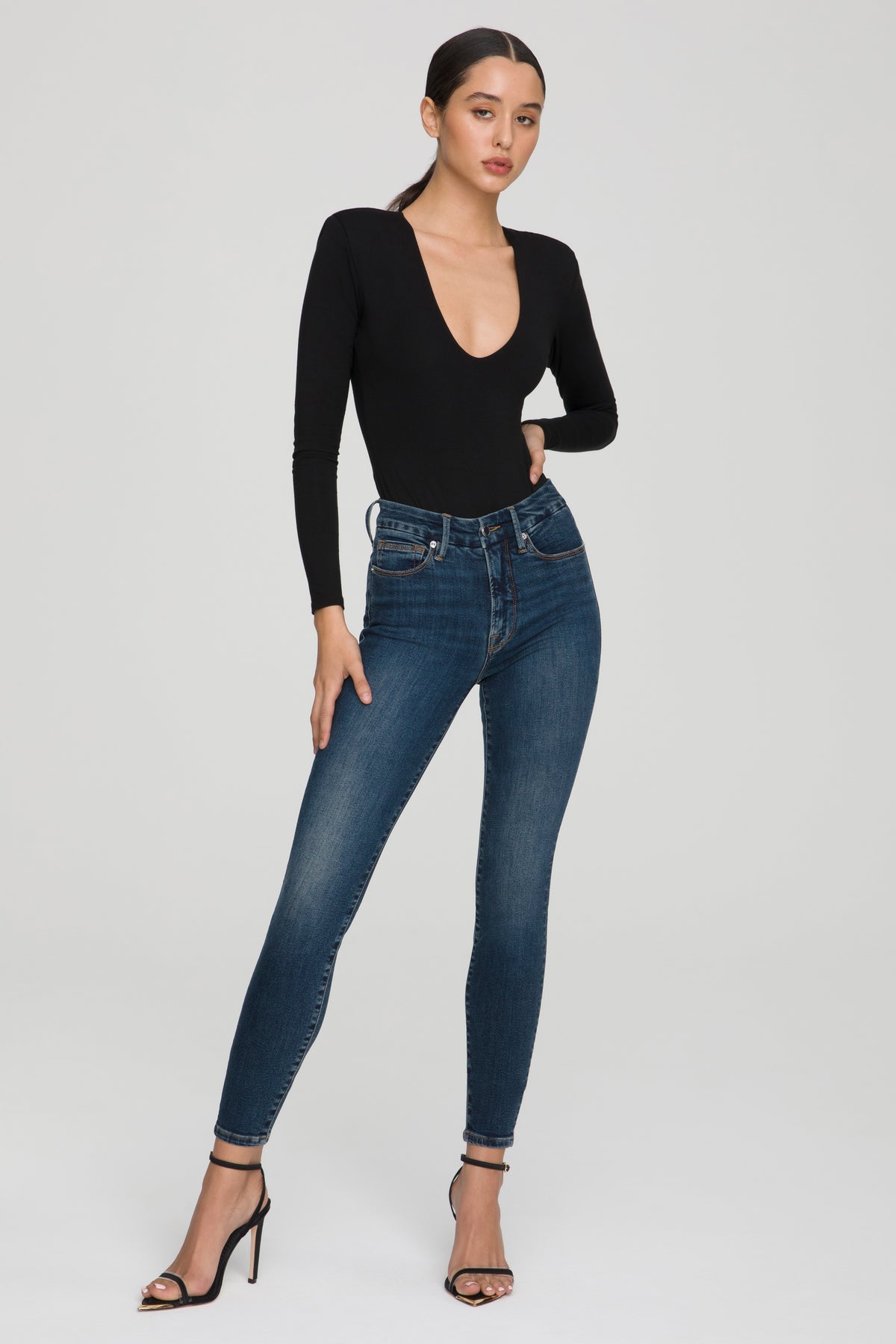 model: Size 0 |
